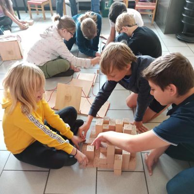 Kinder spielen QUOAI